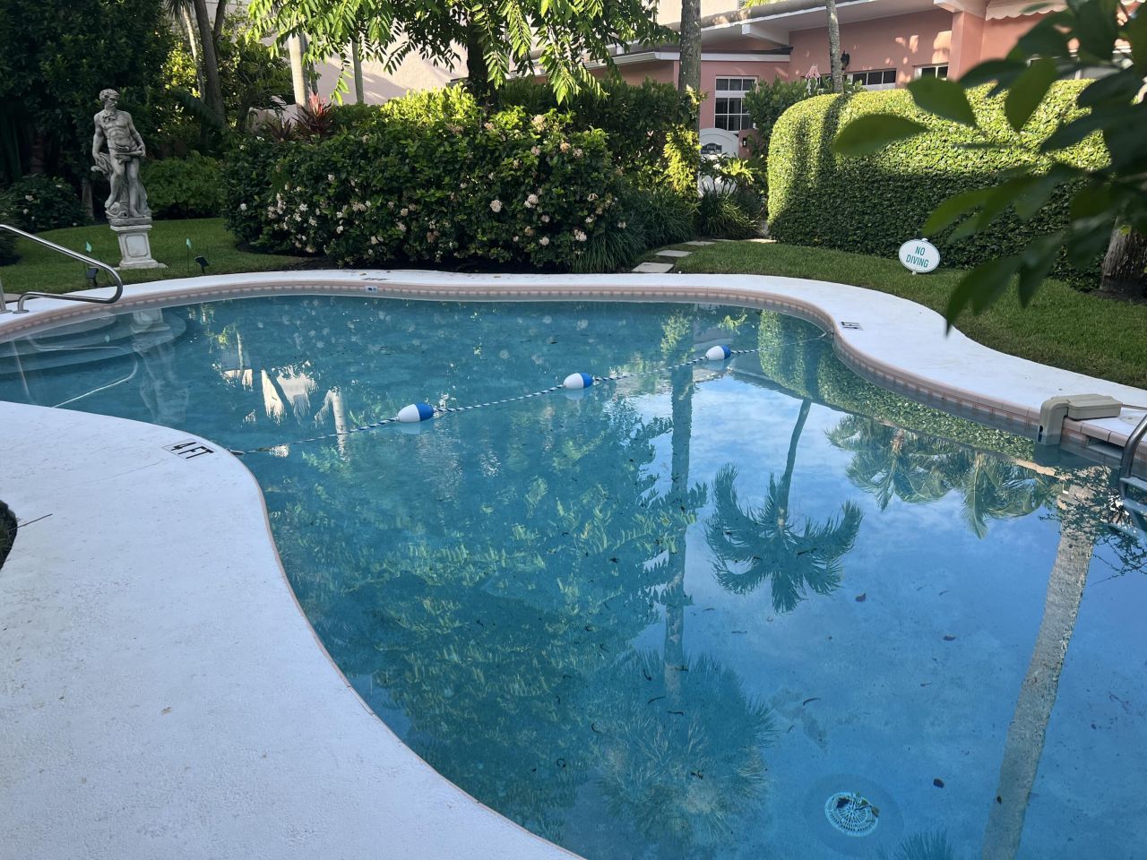 142 Peruvian Avenue, Unit 101, Palm Beach, FL 33480 Photo