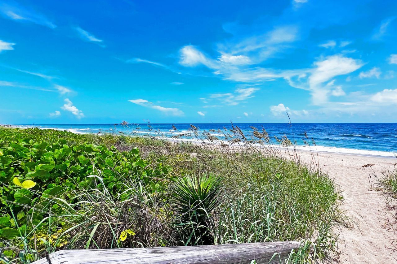 3541 NE Ocean Boulevard, Unit 4, Jensen Beach, FL 34957 Photo