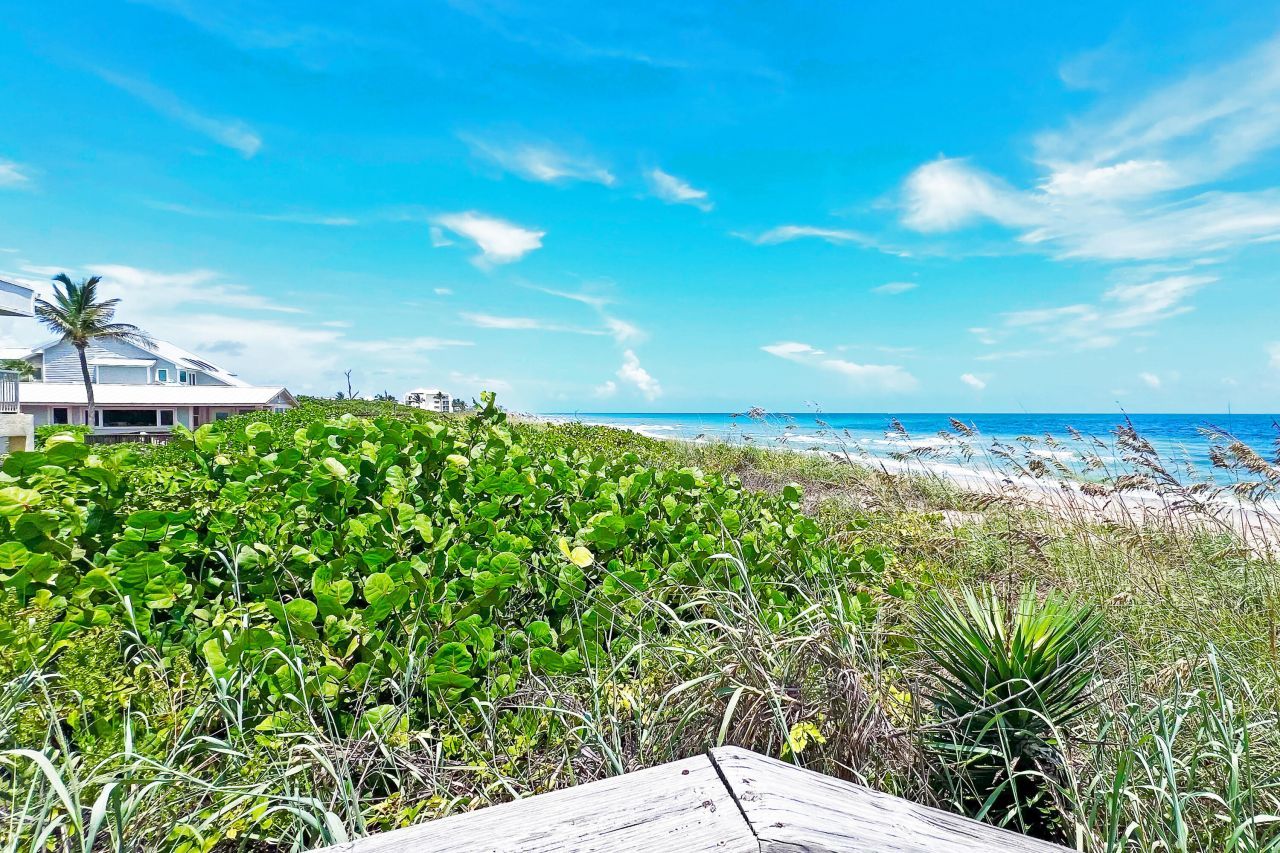 3541 NE Ocean Boulevard, Unit 4, Jensen Beach, FL 34957 Photo