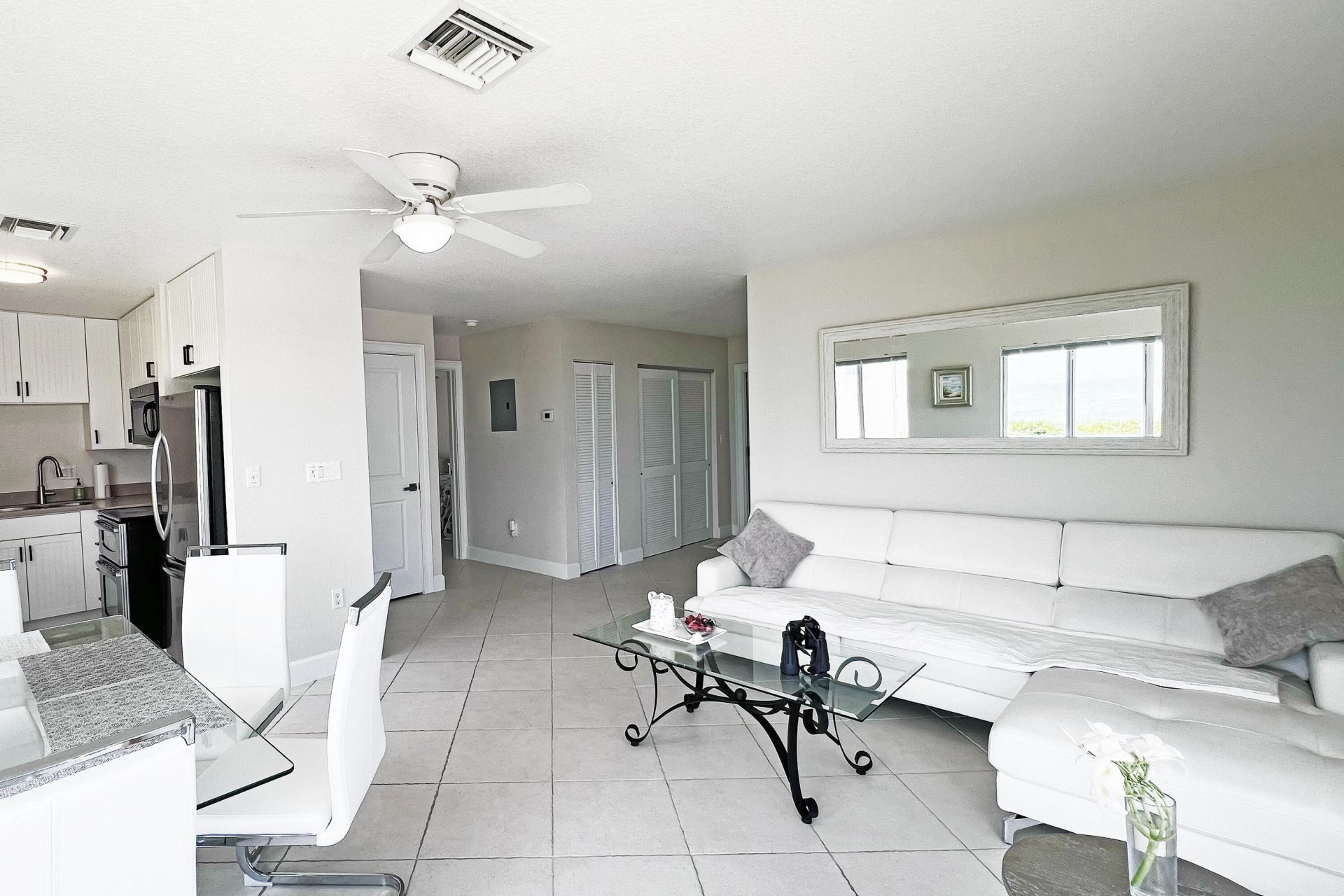 3541 NE Ocean Boulevard, Unit 4, Jensen Beach, FL 34957 Photo