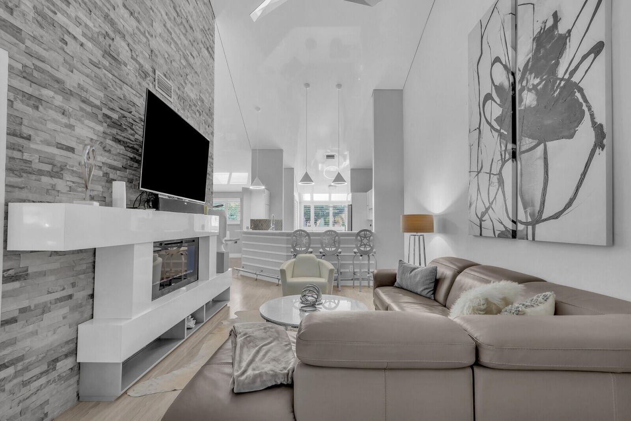 204 Sea Oats Drive, Unit F, Juno Beach, FL 33408 Photo