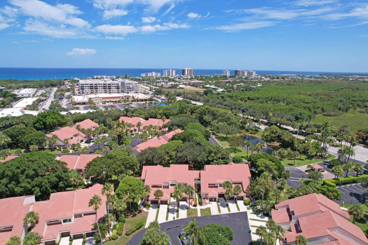204 Sea Oats Drive, Unit F, Juno Beach, FL 33408 Photo
