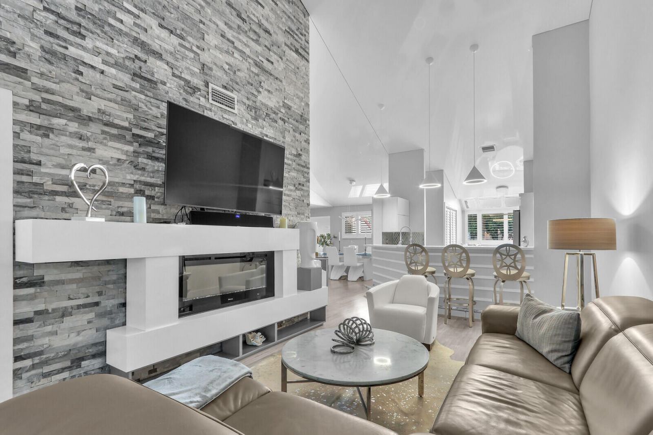 204 Sea Oats Drive, Unit F, Juno Beach, FL 33408 Photo