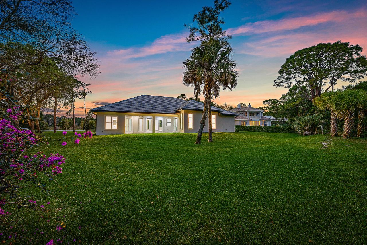 18211 SE Old Trail Drive W, Jupiter, FL 33478 Photo