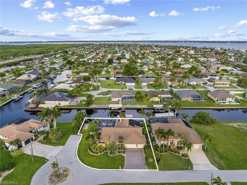 2515 SE 19th Ave, Cape Coral, FL 33904 Photo