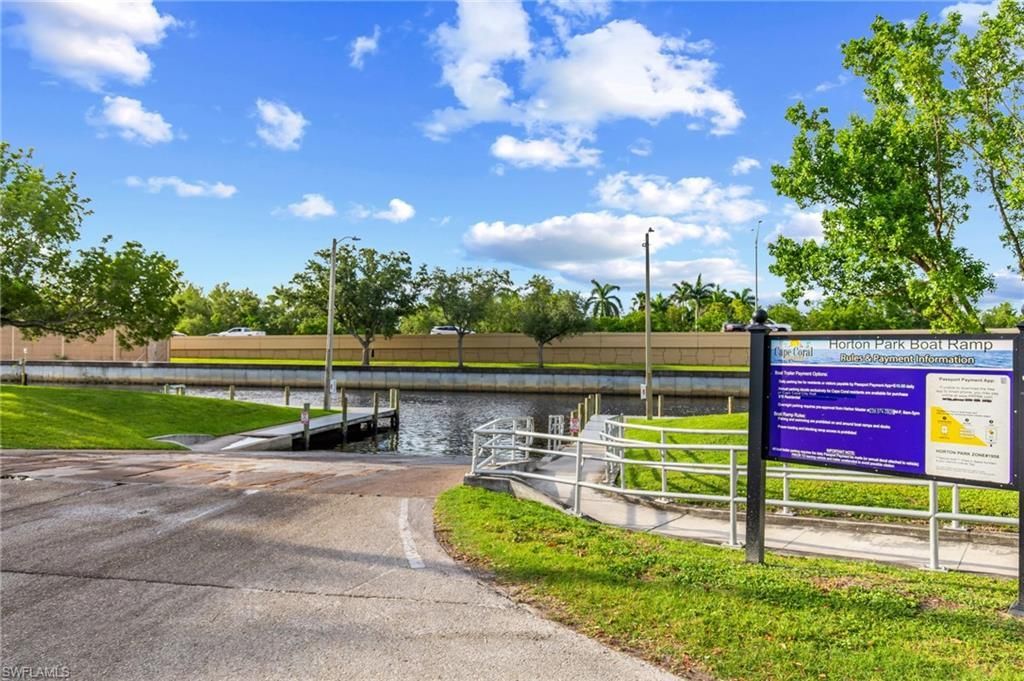 2515 SE 19th Ave, Cape Coral, FL 33904 Photo