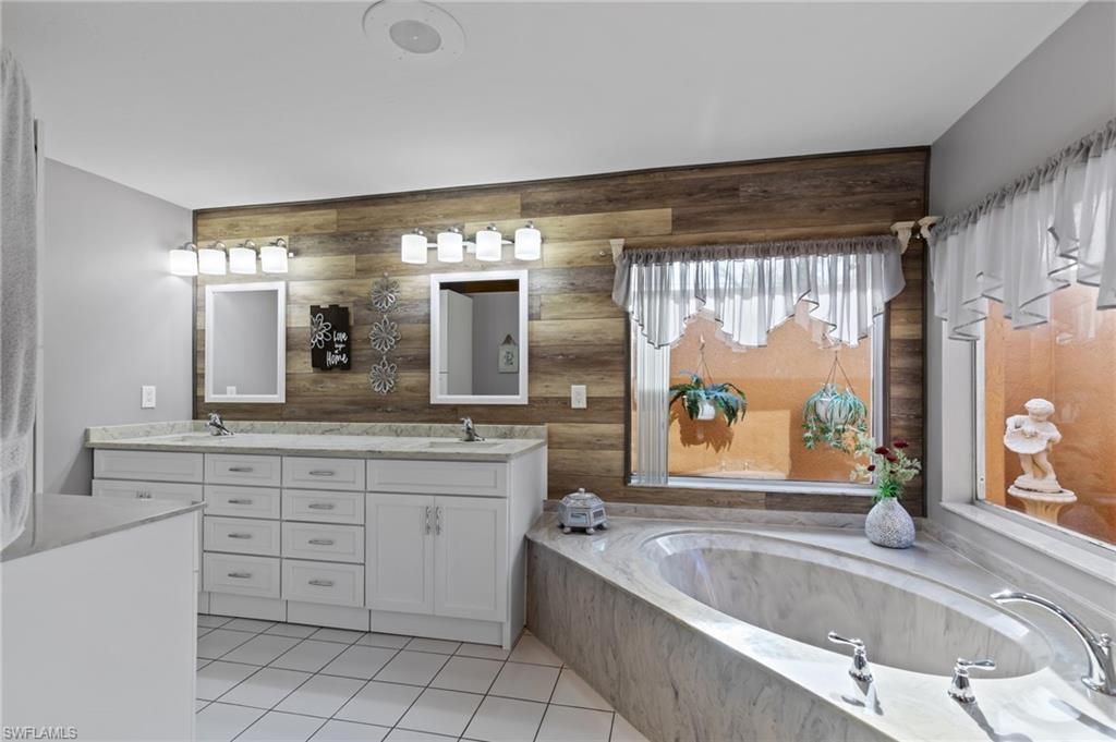 2515 SE 19th Ave, Cape Coral, FL 33904 Photo