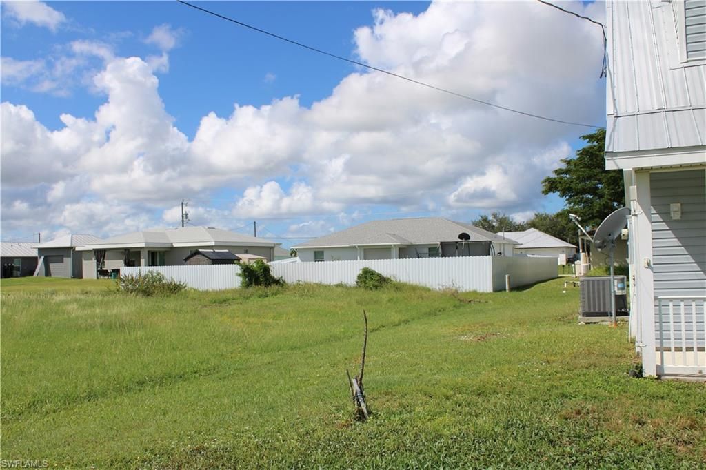 1834 NW 5th Pl, Cape Coral, FL 33993 Photo