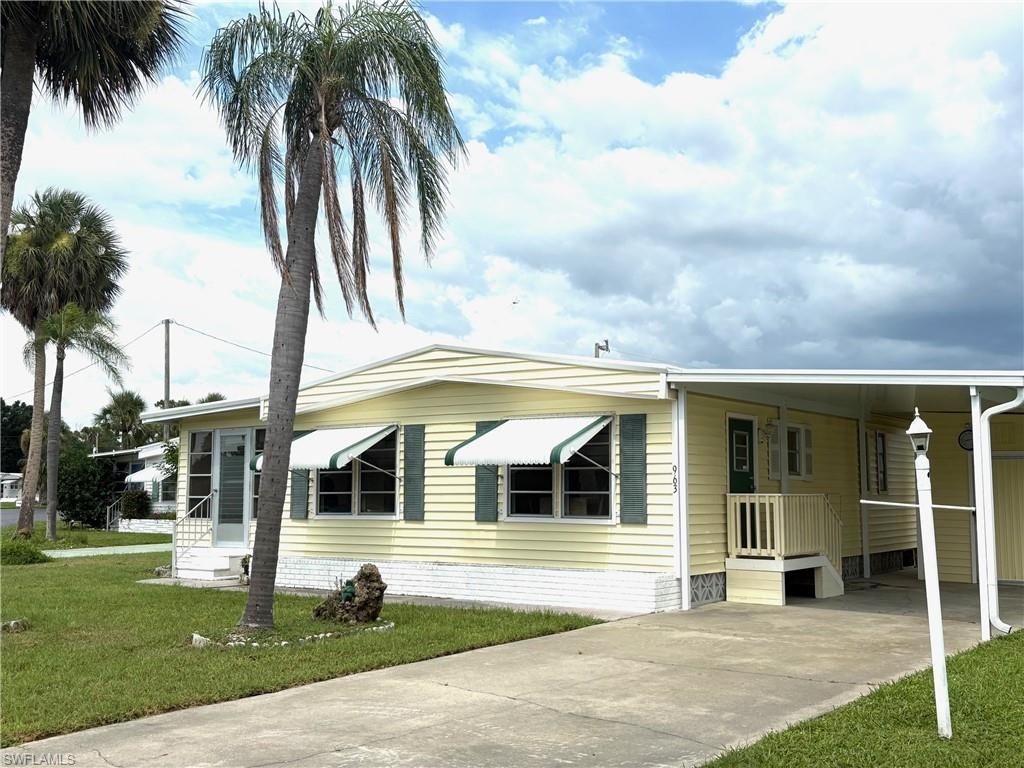 963 Idle Way Dr, North Fort Myers, FL 33917 Photo