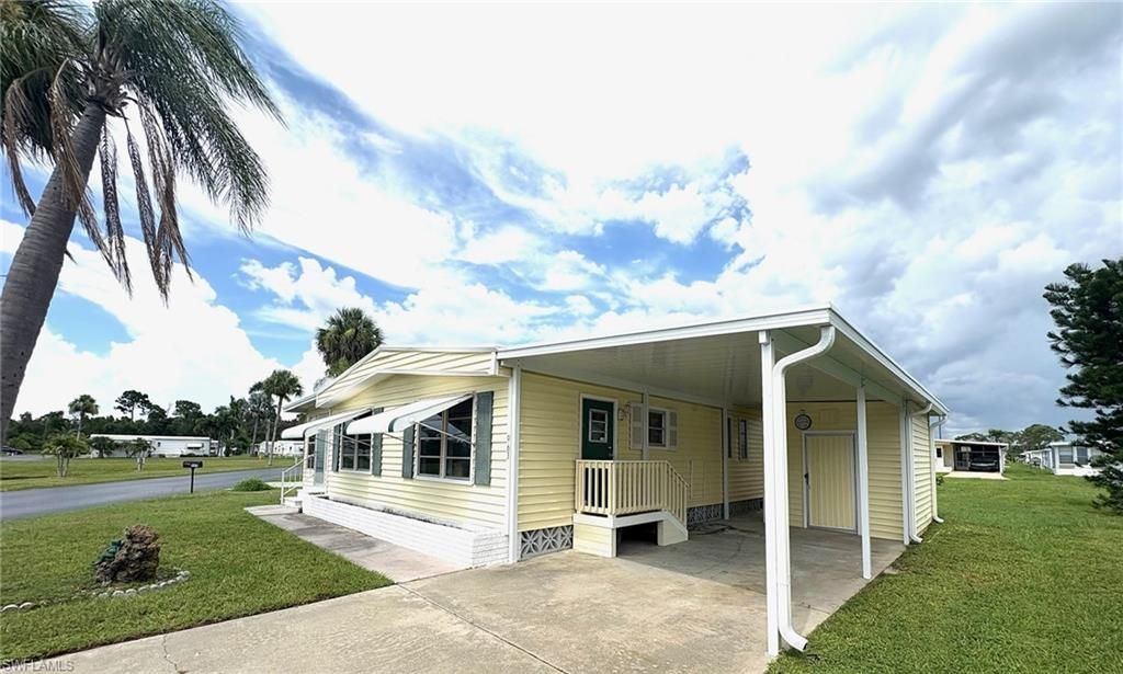 963 Idle Way Dr, North Fort Myers, FL 33917 Photo