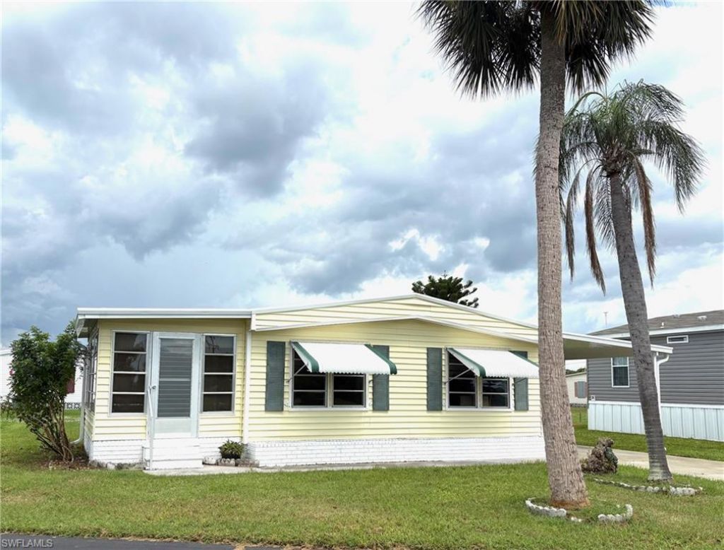 963 Idle Way Dr, North Fort Myers, FL 33917 Photo