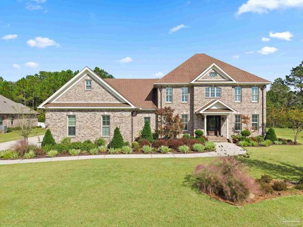 5696 Abbington Ln, Milton, FL 32583