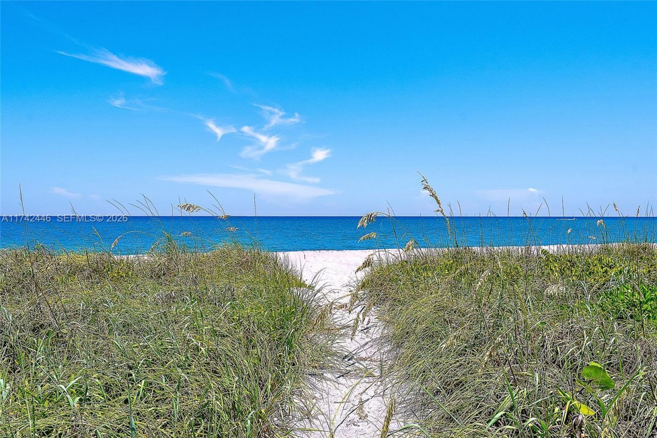 22 Ocean Dr, Jupiter Inlet Colony, FL 33469 Photo