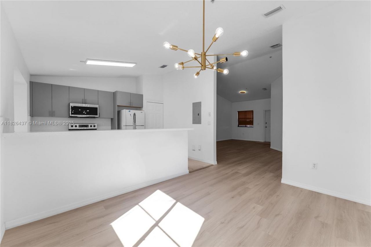 22921 SW 88th Pl, Unit 301, Cutler Bay, FL 33190 Photo