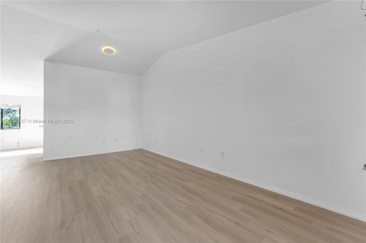 22921 SW 88th Pl, Unit 301, Cutler Bay, FL 33190 Photo