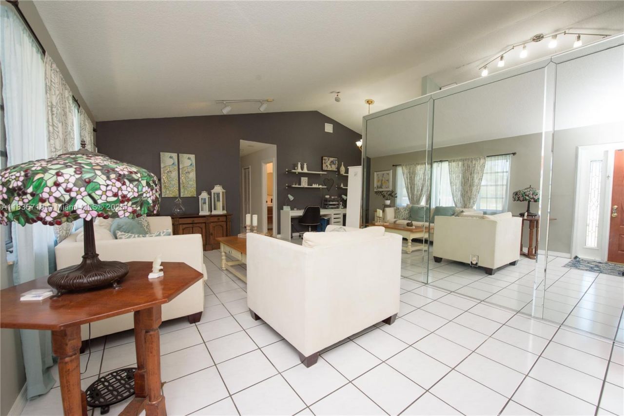 28242 SW 163rd Ct, Homestead, FL 33033 Photo