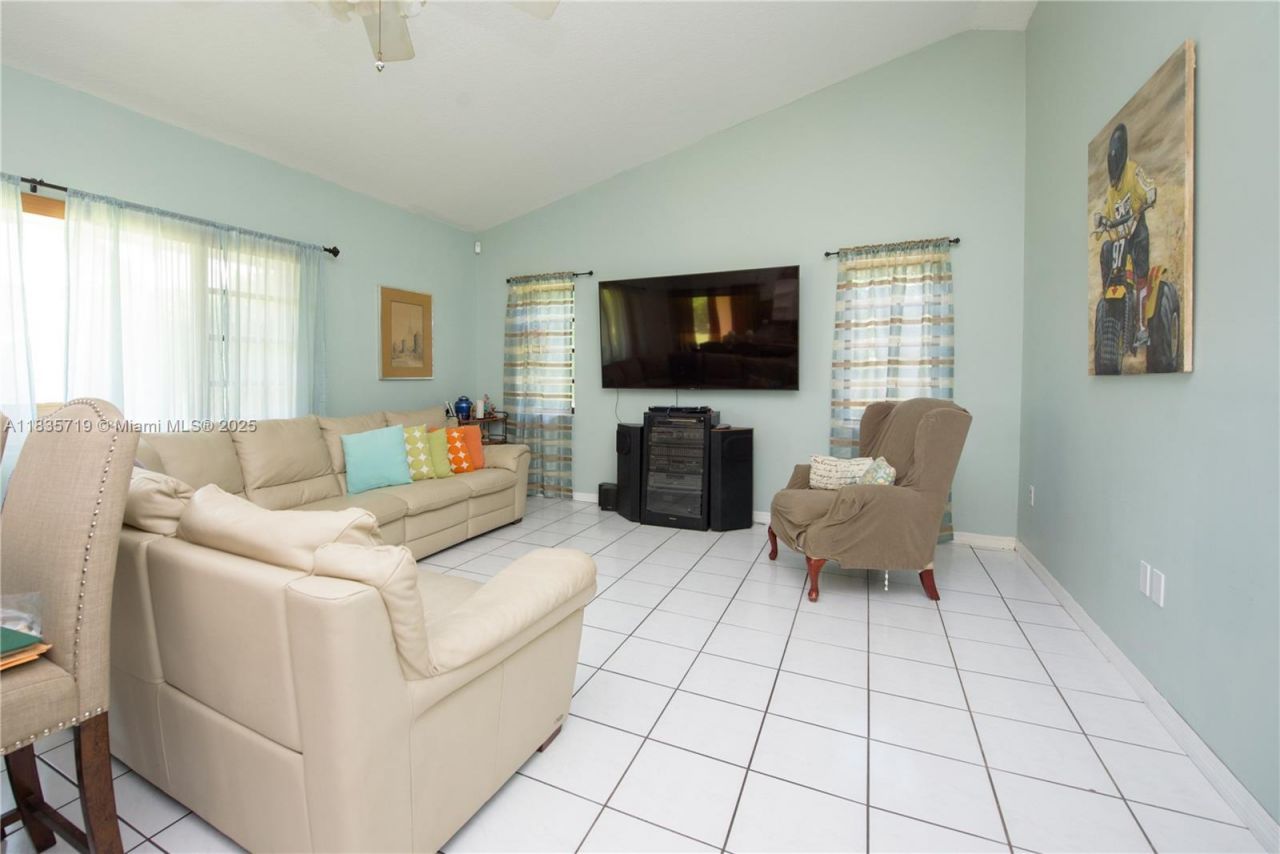 28242 SW 163rd Ct, Homestead, FL 33033 Photo