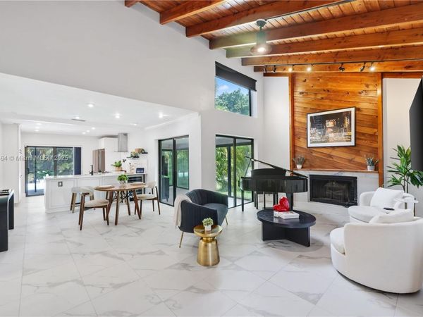 19654 Back Nine Dr, Boca Raton, FL 33498