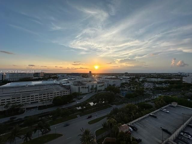 19501 W Country Club Dr, Unit 1712, Aventura, FL 33180 Photo