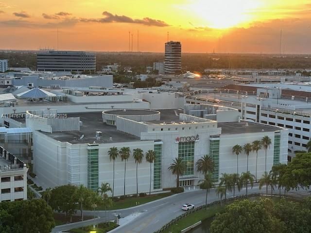 19501 W Country Club Dr, Unit 1712, Aventura, FL 33180 Photo