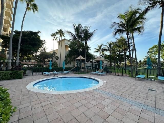 19501 W Country Club Dr, Unit 1712, Aventura, FL 33180 Photo