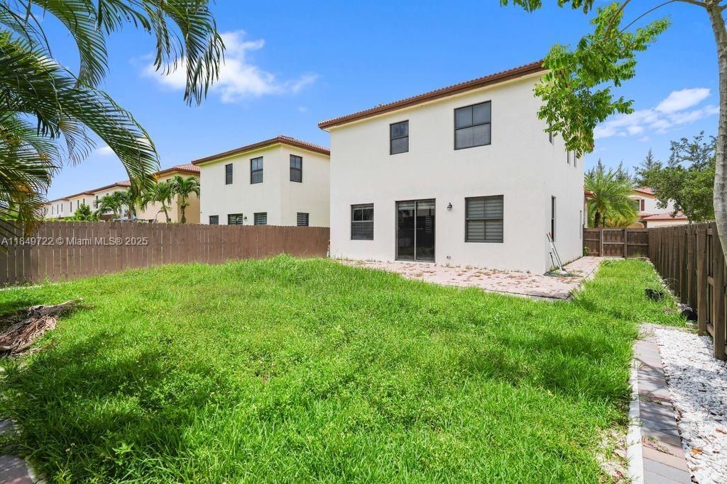 10016 NW 89th Ter, Doral, FL 33178 Photo