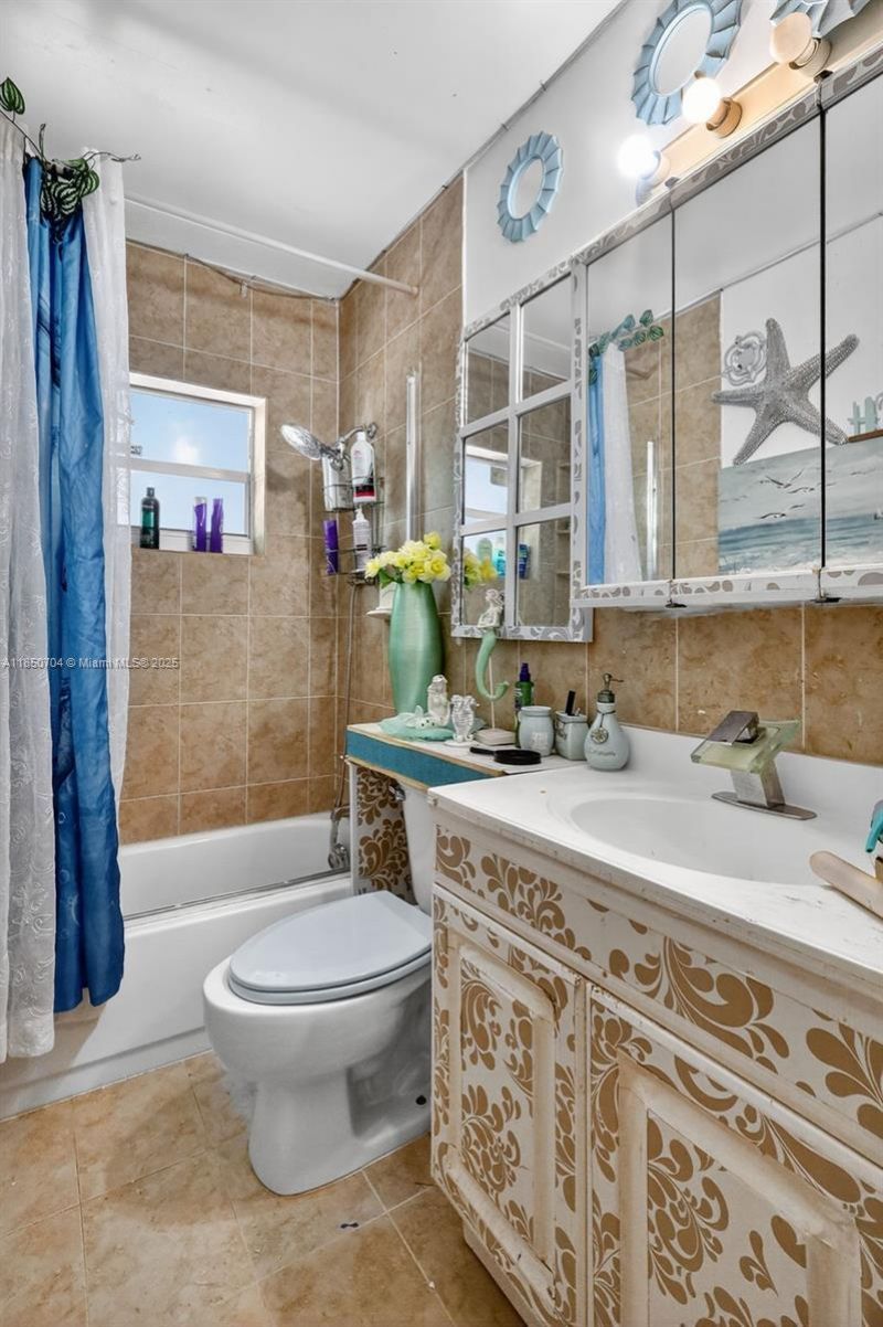 Please Call For Address, Miami, FL 33179 Photo