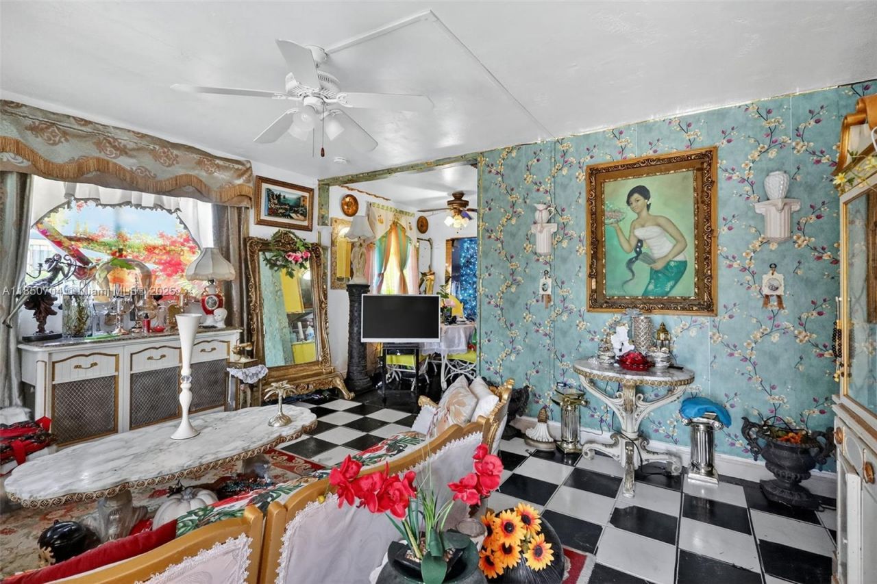 Please Call For Address, Miami, FL 33179 Photo