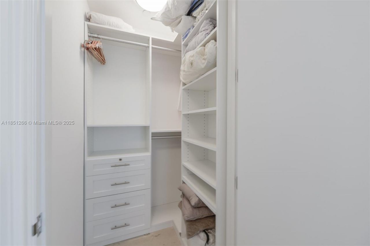 15901 Collins Ave, Unit 1602, Sunny Isles Beach, FL 33160 Photo