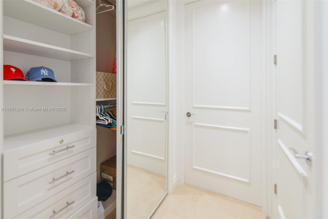 15901 Collins Ave, Unit 1602, Sunny Isles Beach, FL 33160 Photo