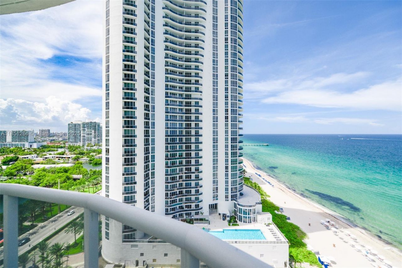 15901 Collins Ave, Unit 1602, Sunny Isles Beach, FL 33160 Photo