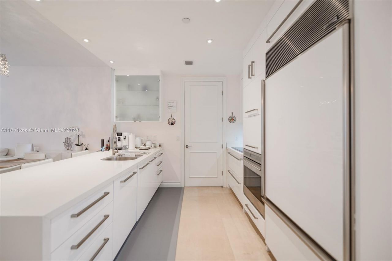 15901 Collins Ave, Unit 1602, Sunny Isles Beach, FL 33160 Photo