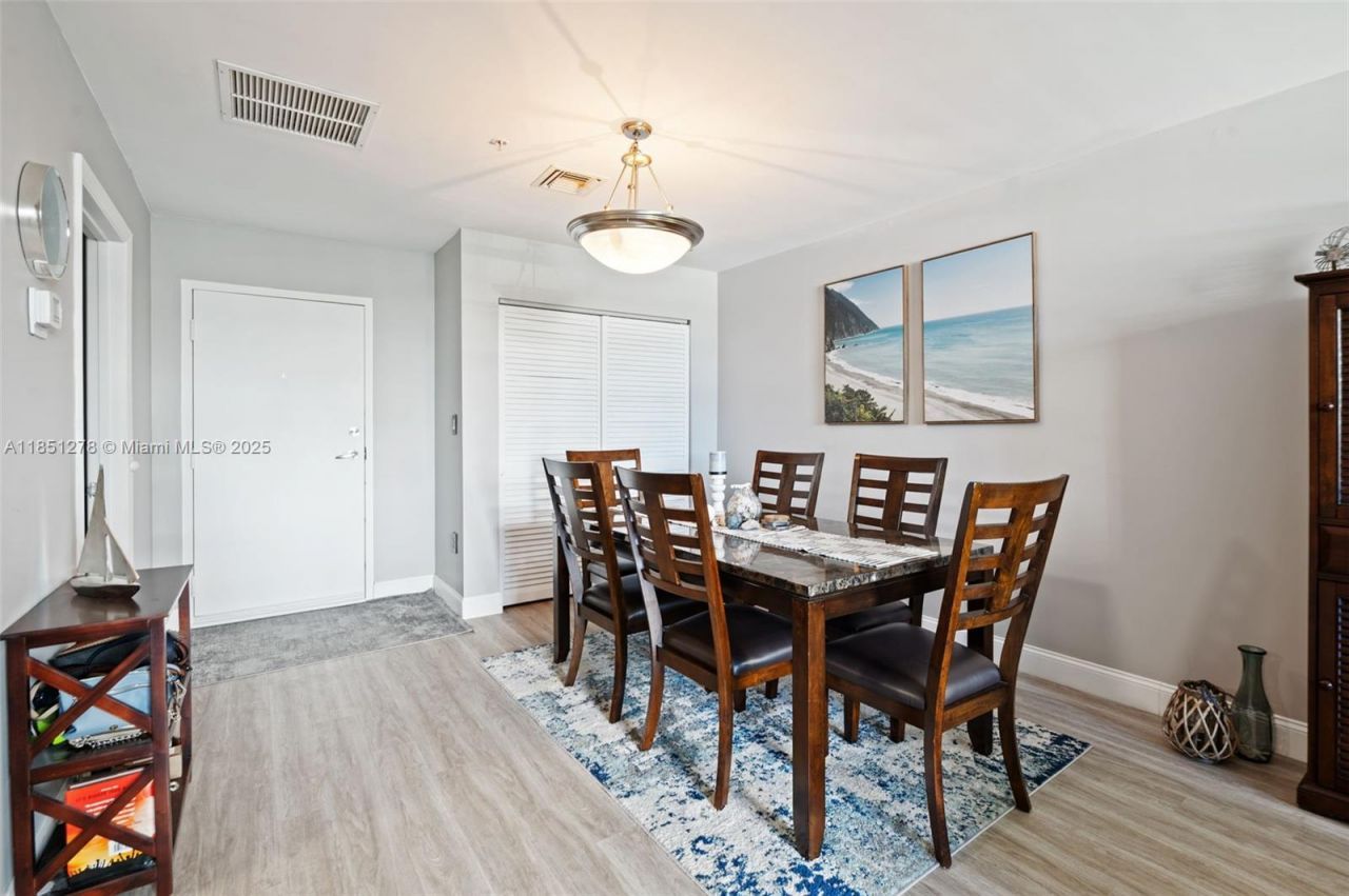 3000 S Ocean Dr, Unit 102, Hollywood, FL 33019 Photo