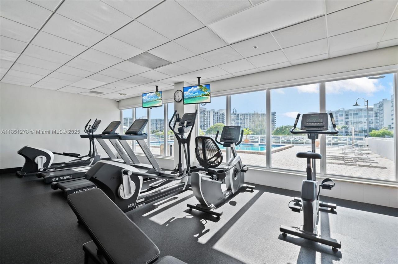 3000 S Ocean Dr, Unit 102, Hollywood, FL 33019 Photo