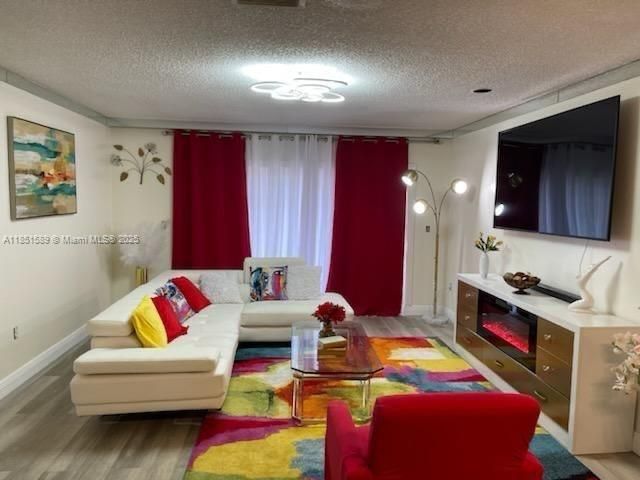 267 NE 201st Ter, Miami, FL 33179 Photo