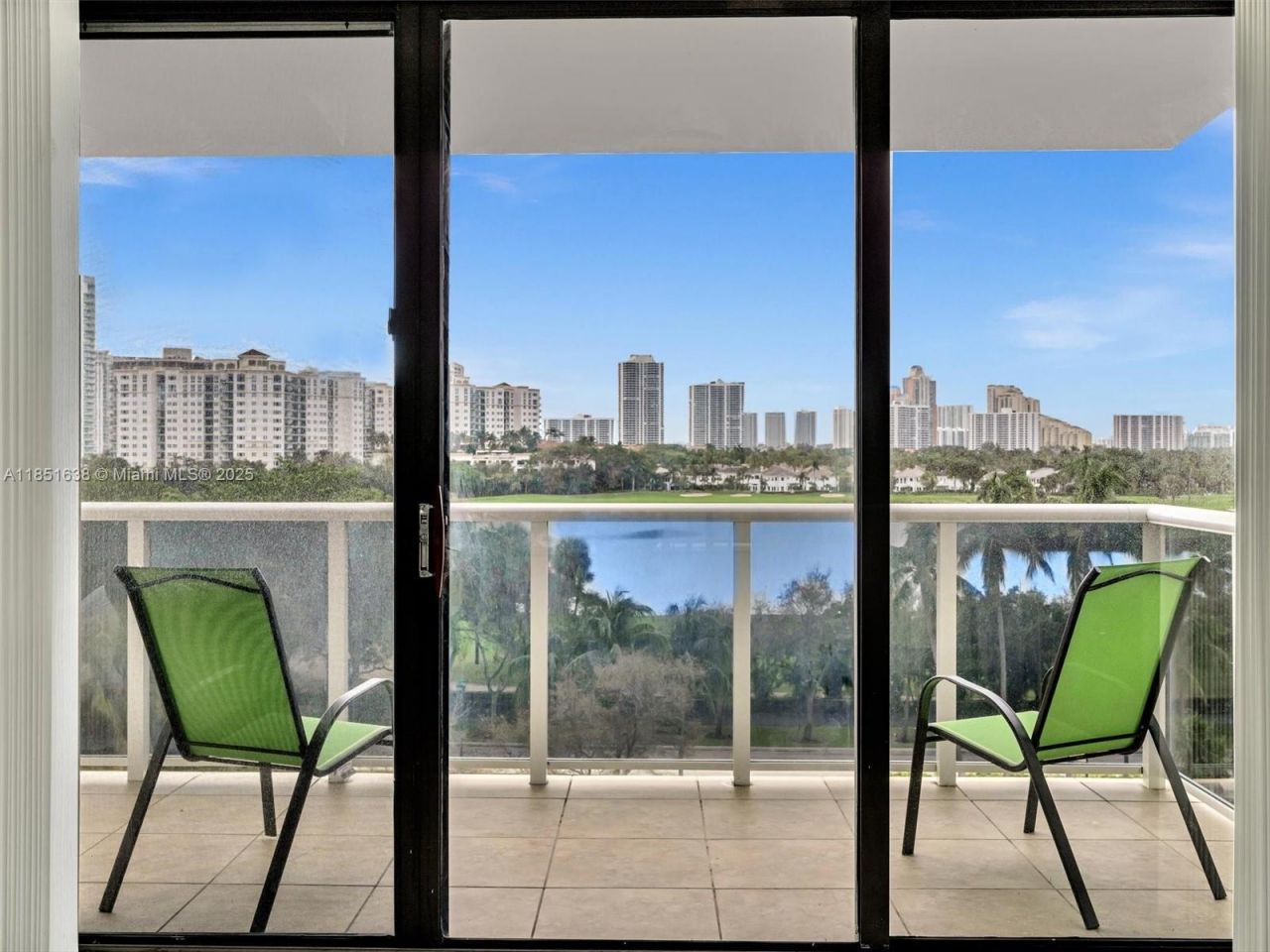 3675 N Country Club Dr, Unit 707, Aventura, FL 33180 Photo