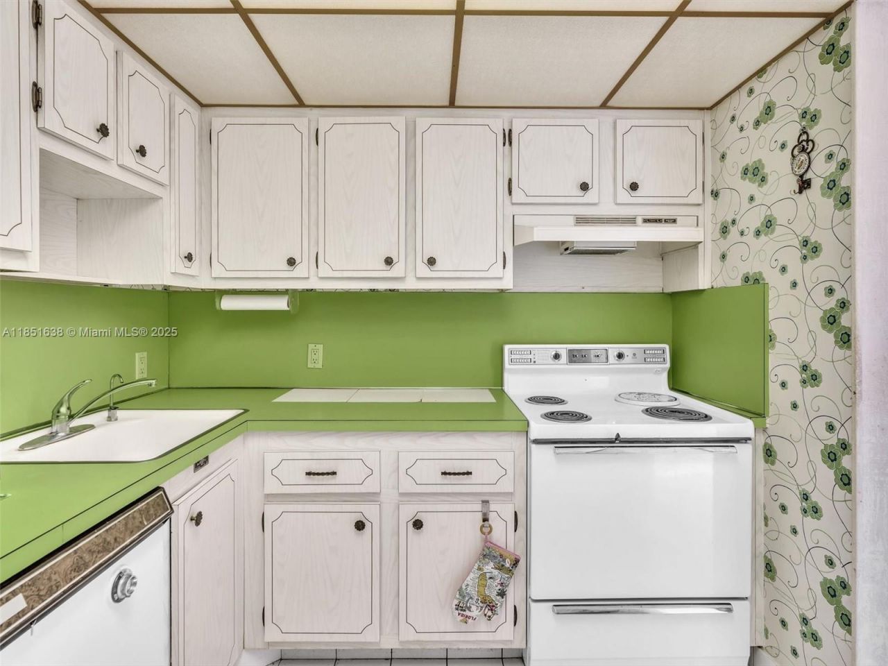 3675 N Country Club Dr, Unit 707, Aventura, FL 33180 Photo