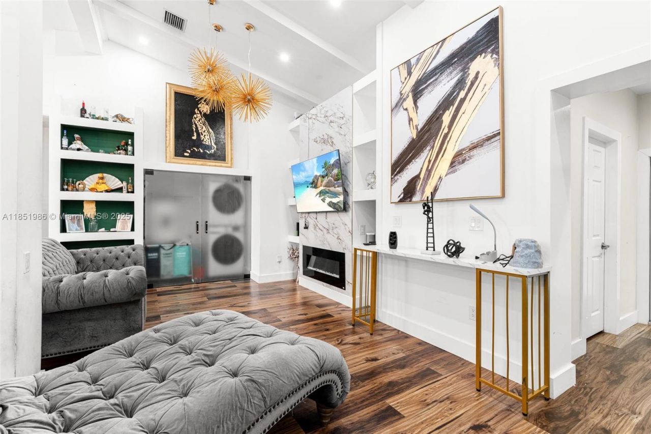 20701 SW 132nd Ct, Miami, FL 33177 Photo