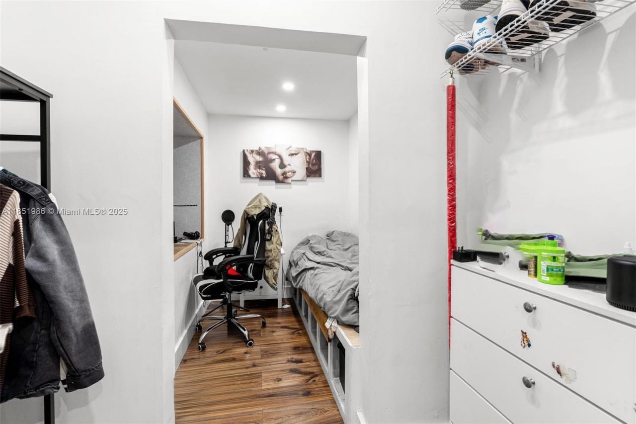 20701 SW 132nd Ct, Miami, FL 33177 Photo