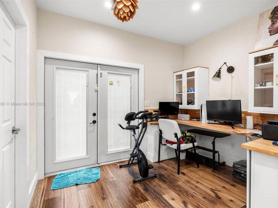 Property Image 25