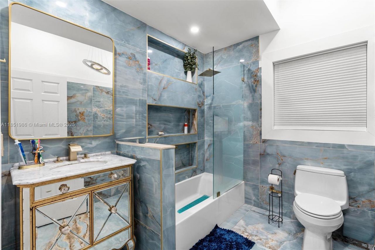 20701 SW 132nd Ct, Miami, FL 33177 Photo