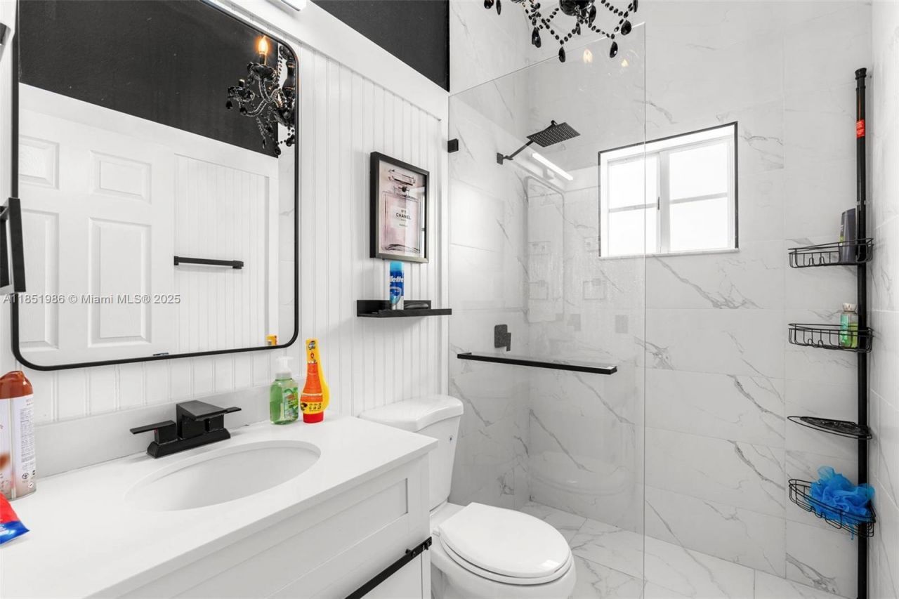 20701 SW 132nd Ct, Miami, FL 33177 Photo