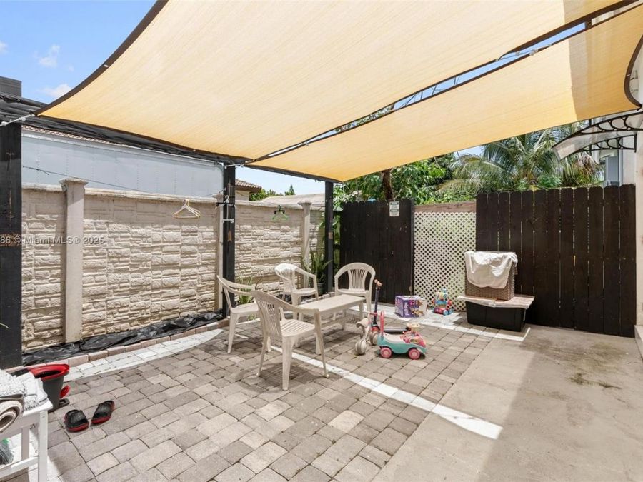 Property Image 43