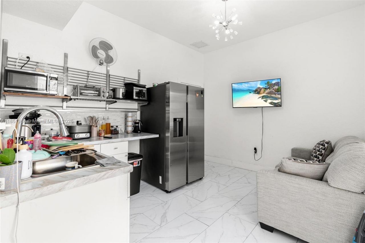 20701 SW 132nd Ct, Miami, FL 33177 Photo