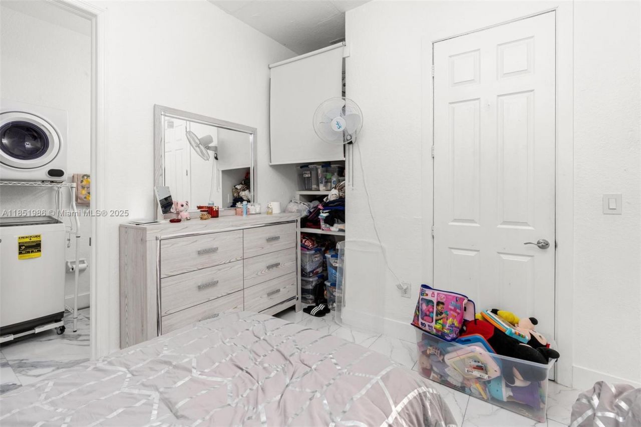 20701 SW 132nd Ct, Miami, FL 33177 Photo