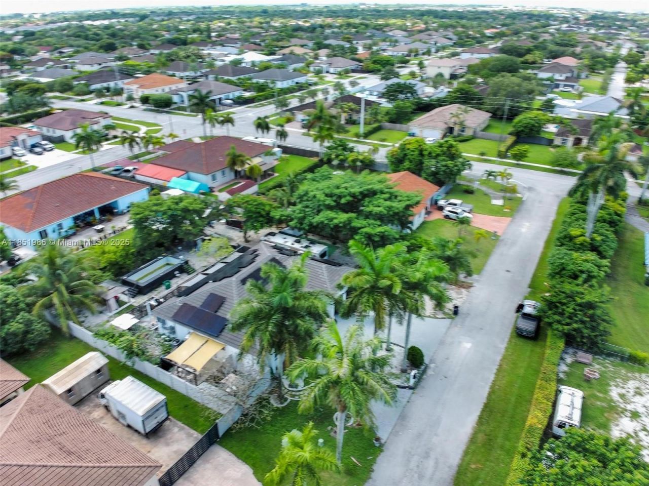 20701 SW 132nd Ct, Miami, FL 33177 Photo