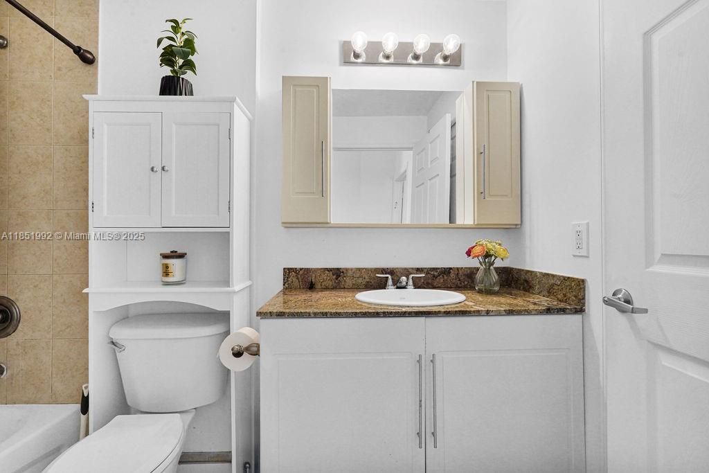 275 NE 18th St, Unit 306, Miami, FL 33132 Photo