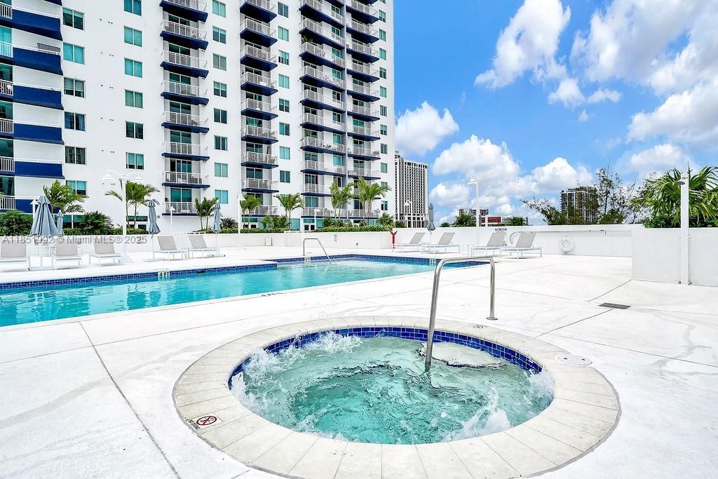 275 NE 18th St, Unit 306, Miami, FL 33132 Photo