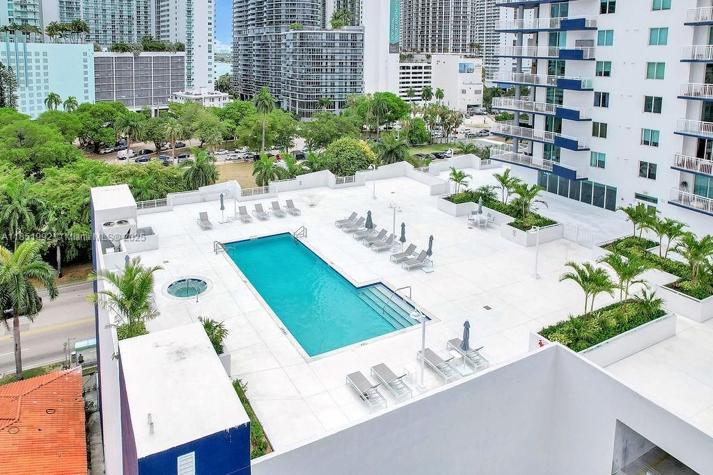 275 NE 18th St, Unit 306, Miami, FL 33132 Photo