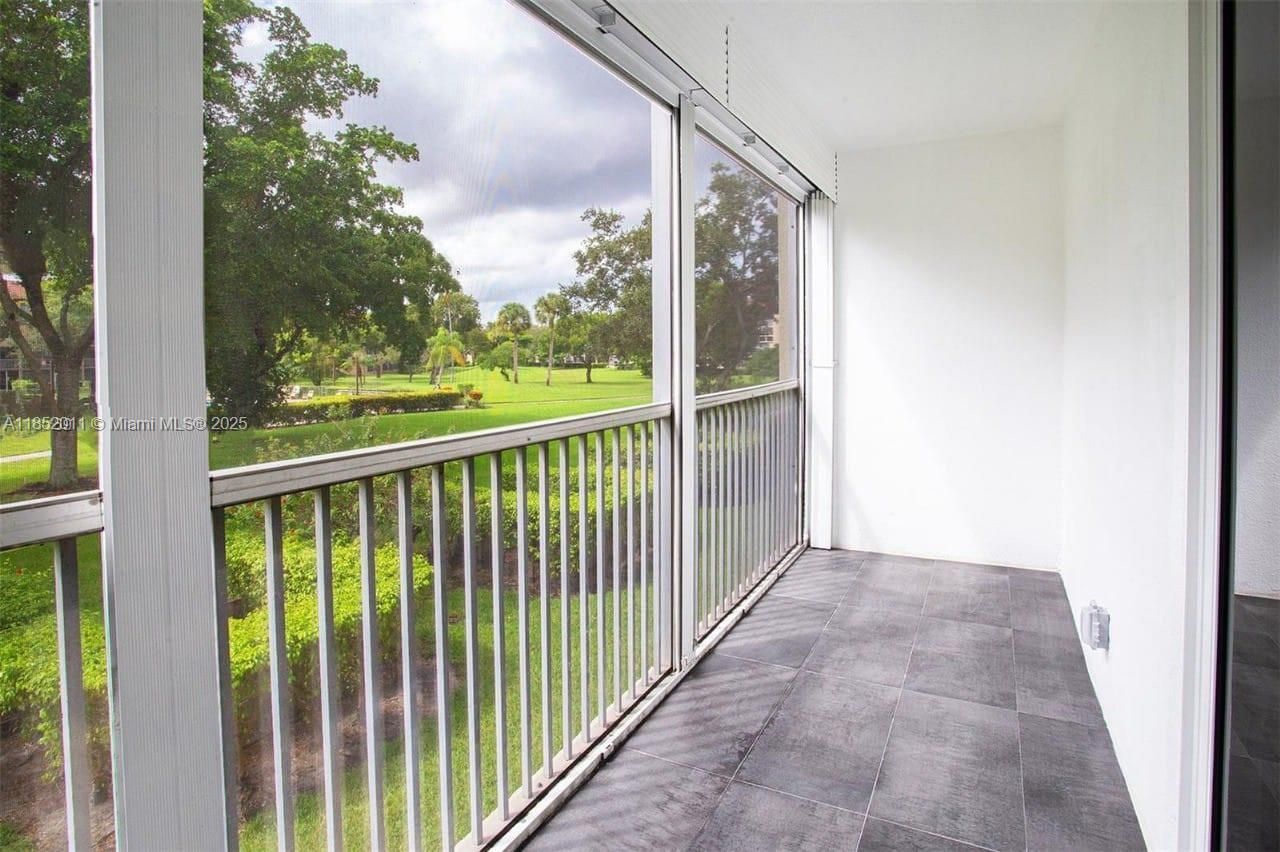 13250 SW 7th Ct, Unit 204L, Pembroke Pines, FL 33027 Photo
